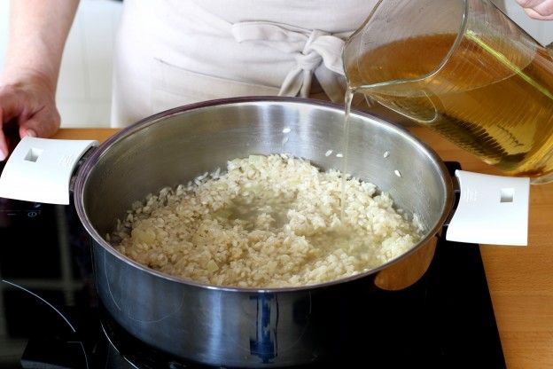 Acrescentar o caldo de legumes