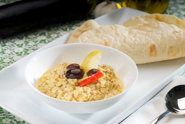 Caviar de berinjela: baba ganoush ou moutabal