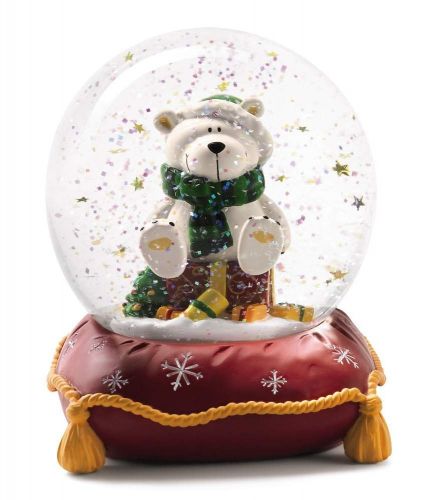 Um globo de neve com um urso polar