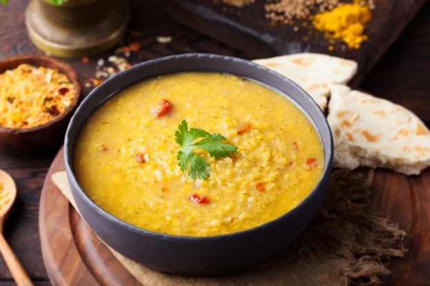 Sopa de lentilha e açafrão