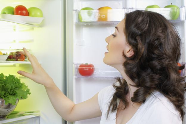 Eliminar odores da geladeira