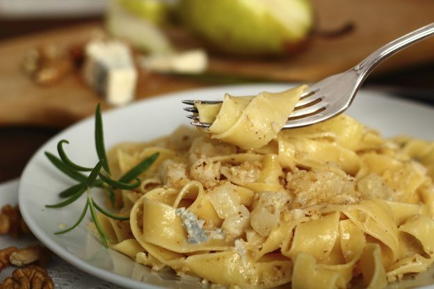 14 - Pappardelle com gorgonzola, pera e nozes