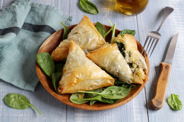 Spanakopita, o calzone grego com ricota e espinafre