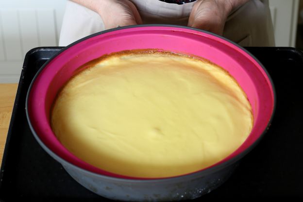 O cheesecake está assado