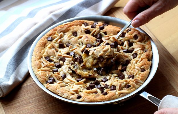 Cookie gigante na frigideira