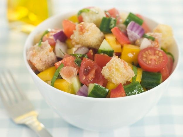 Salada italiana: Panzanella