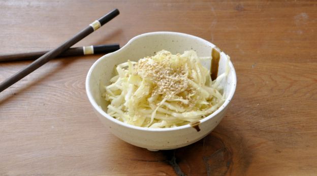 Salada de repolho japonesa