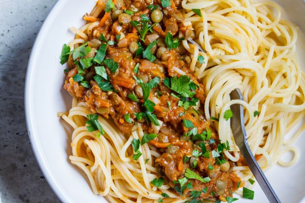 Espaguete à Bolonhesa - Troque a carne moída por lentilhas