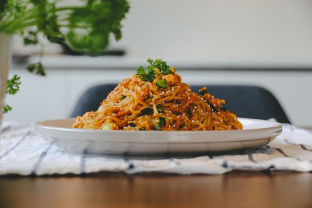 Salada de macarrão konjac