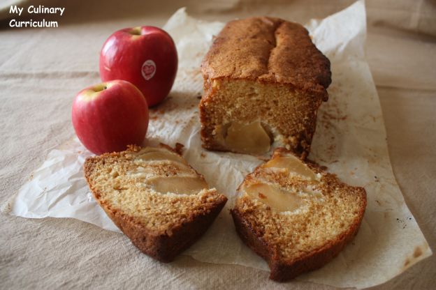 Bolo de maçãs e mel