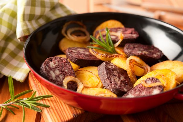 Frigideira de batata com morcilla