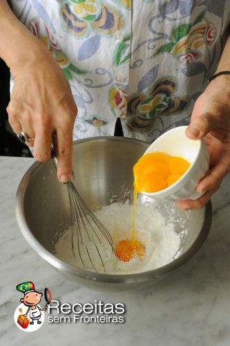 Preparar o creme de confeiteiro