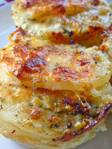 Batatas gratinadas com parmesão