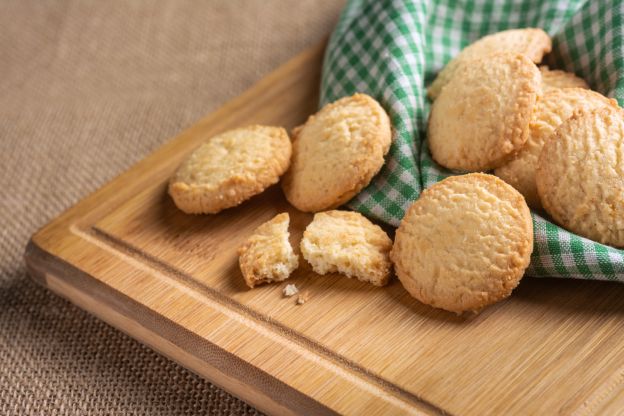 BISCOITOS AMANTEIGADOS