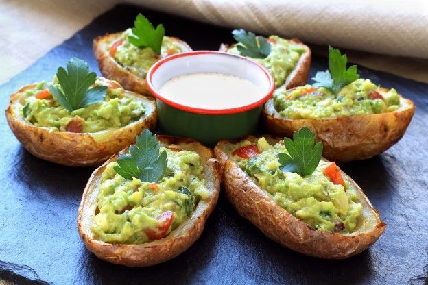 Barquinho de batata com guacamole