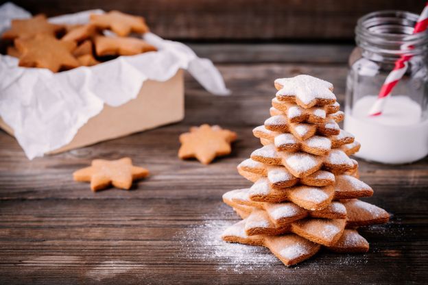 Use seus biscoitos para preparar uma árvore  de natal