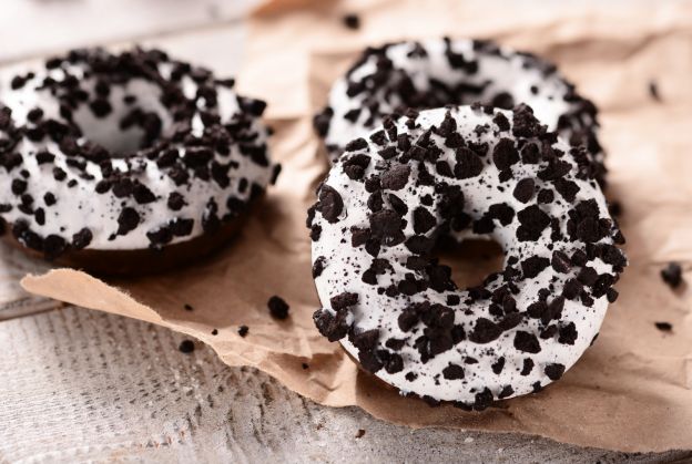 Cookies de Oreo e chocolate branco