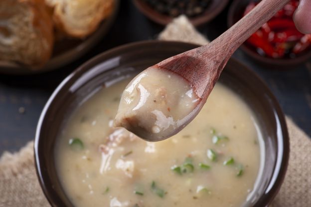 Sopa de frango e tapioca