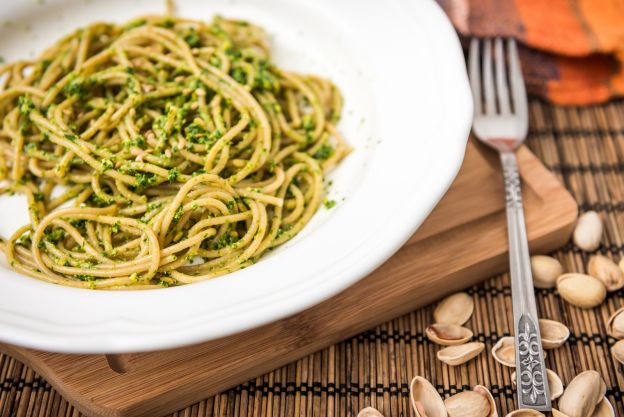 Macarrão pesto de pistache