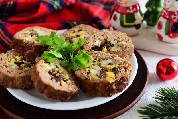 Bolo de carne recheado