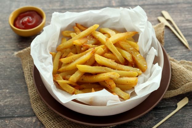 Preparar batatas fritas