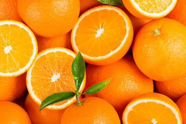 30) As laranjas contêm mais vitamina C