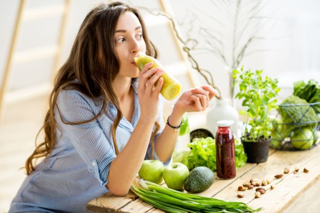 Faça uma pausa nas dietas e nos tratamentos de desintoxicação