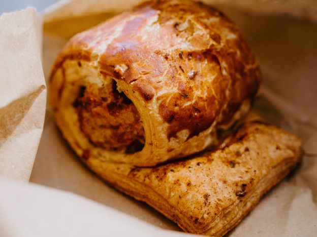 Bollos preñaos rápidos (Pãezinhos rápidos)