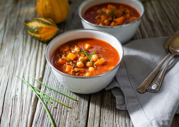 Potaje de garbanzos (Ensopado de grão de bico)