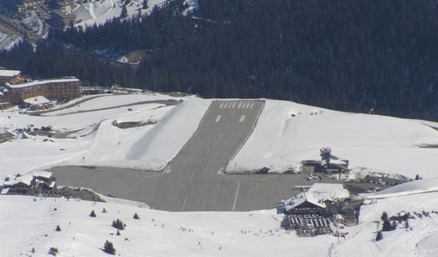 Aeroporto de Courchevel, na França