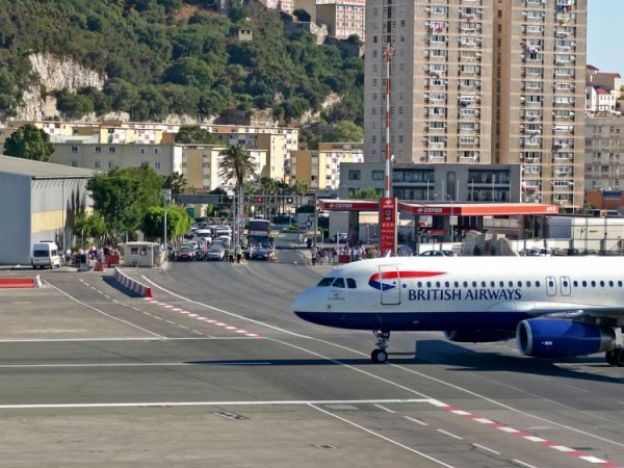 Aeroporto Internacional de Gibraltar, em Gibraltar, na Península Ibérica