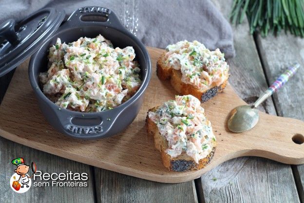 Rillettes de salmão