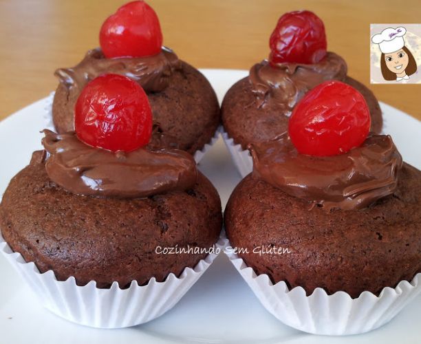 28- Bolinhos de chocolate com Nutella  (sem glúten)