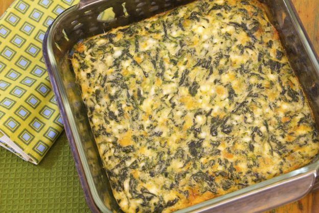 Quiche sem massa com Bresse Bleu salpicado com alho-poró