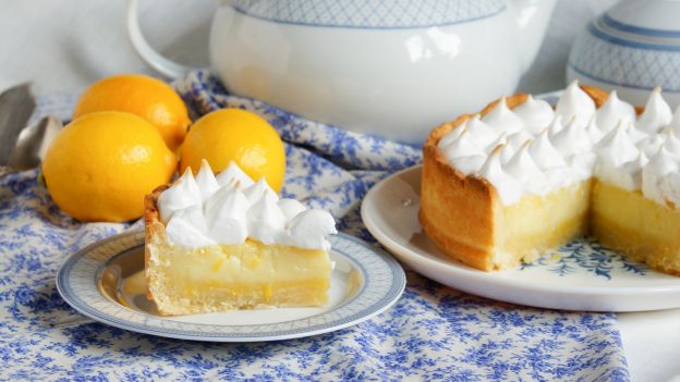 Torta de limão com merengue