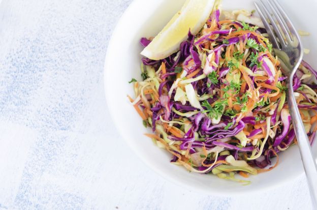 Coleslaw: salada de repolho e cenoura