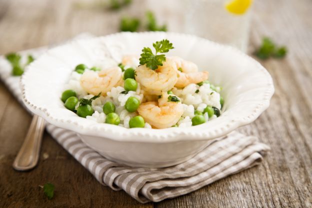 Risotto piselli e frutti di mare (Risotto com ervilhas e frutos do mar)