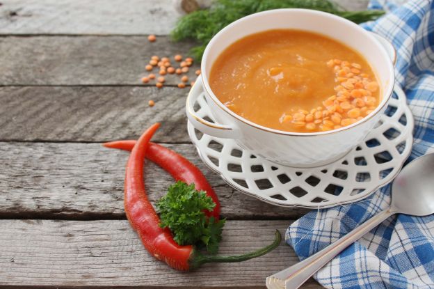 Sopa de lentilha e legumes