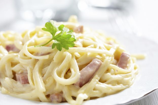 Massas à carbonara