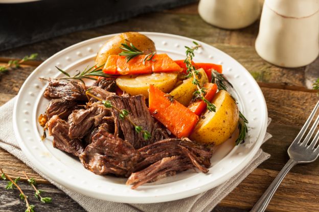 Carne de panela com legumes