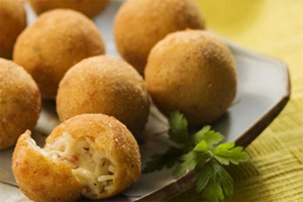 Bolinho de Miojo