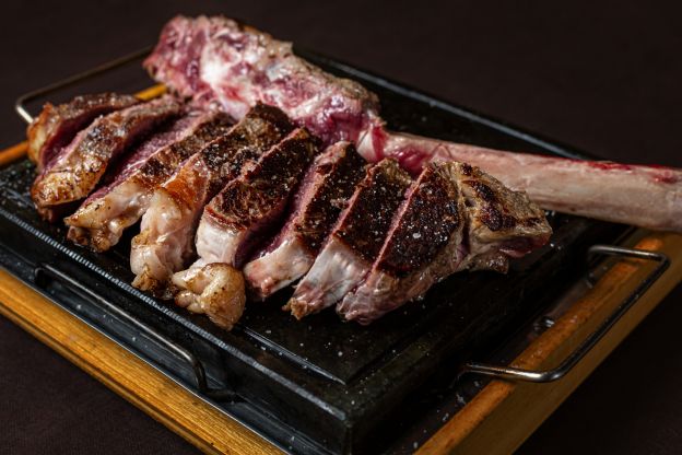 Qual vinho escolher para um segundo prato de carne