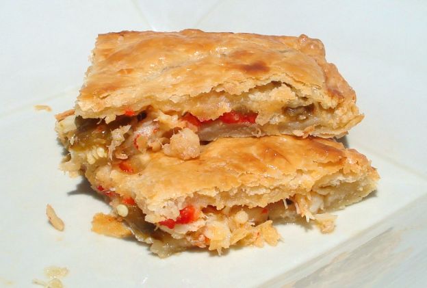 Tarte folhada de bacalhau com pimentos