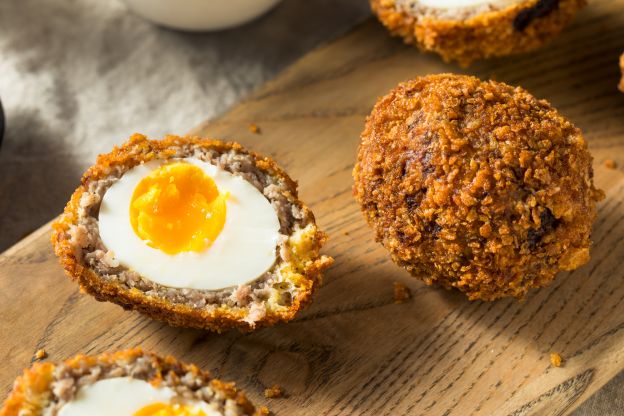 Scotch egg ou ovo escocês