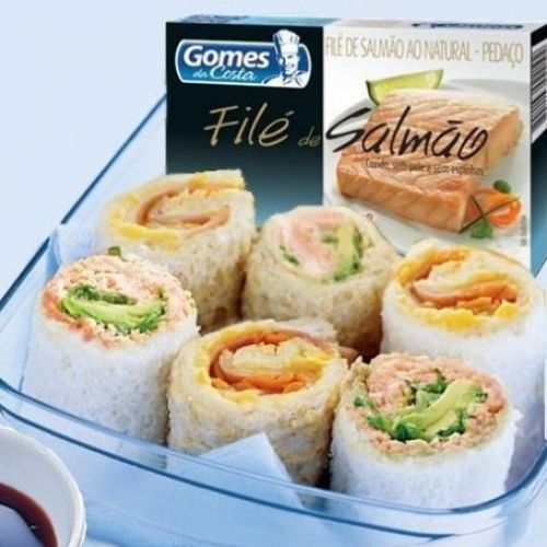 Sanduíches sushis de salmão Gomes da Costa