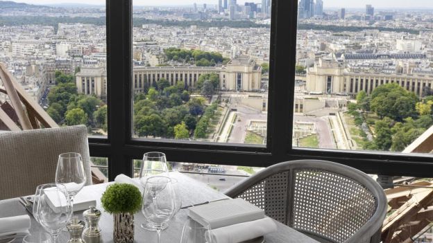 O Jules Verne em  Paris, França