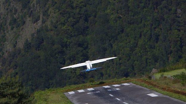 Aeroporto de Lukla, no Nepal