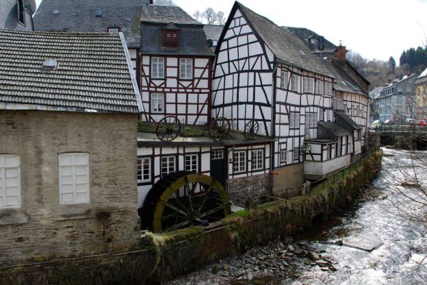 14. Monschau (Renânia do Norte-Westfalia)