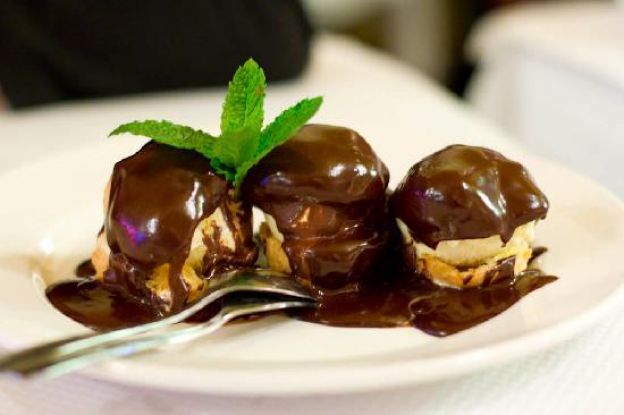 Profiteroles