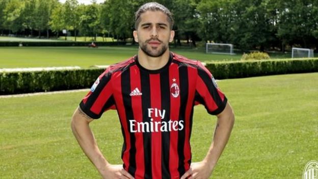 Ricardo Rodriguez (lateral-esquerdo)